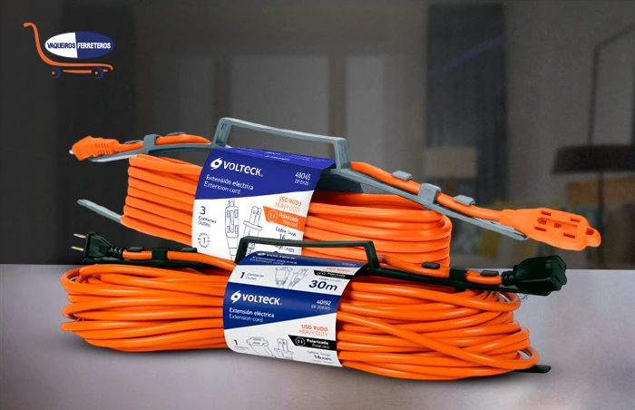Extensiones de color naranja de la marca Volteck